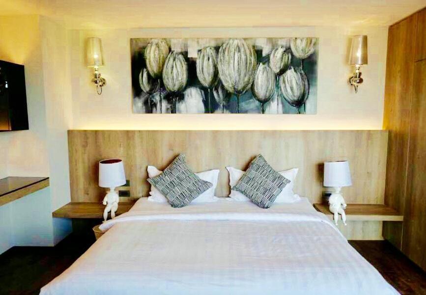 The 28Th Hotel Kanchanaburi Extérieur photo
