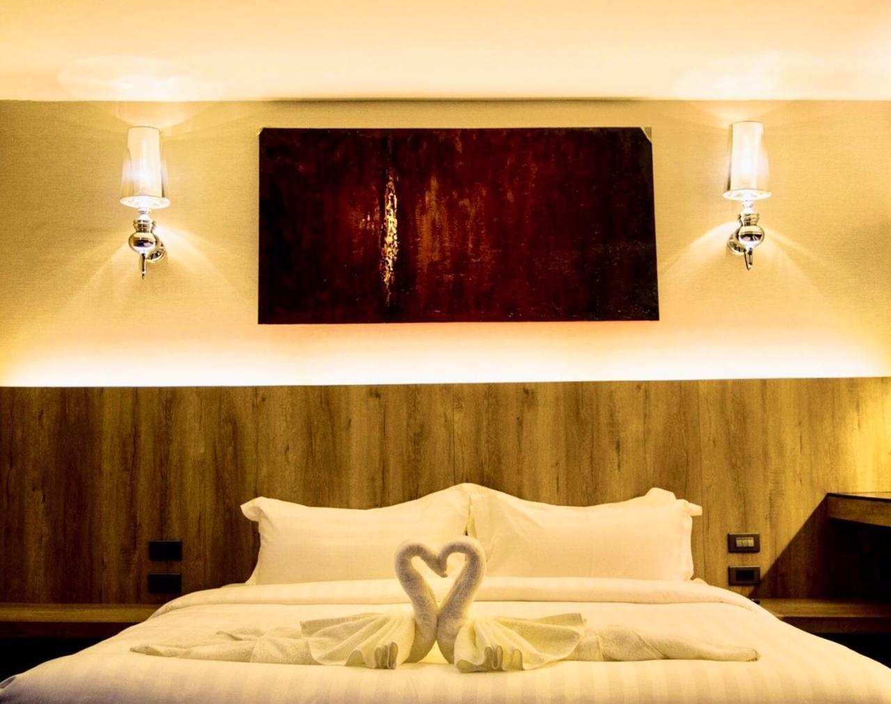 The 28Th Hotel Kanchanaburi Extérieur photo
